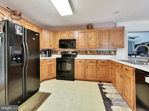 102 Patricks Ct, Smithsburg, MD 21783 photo 10
