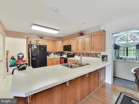 102 Patricks Ct, Smithsburg, MD 21783 photo 12
