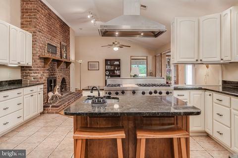 11896 Mountain Ash Rd, Clear Spring, MD 21722 photo 12