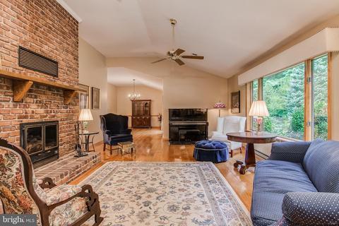 11896 Mountain Ash Rd, Clear Spring, MD 21722 photo 3