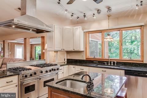 11896 Mountain Ash Rd, Clear Spring, MD 21722 photo 10