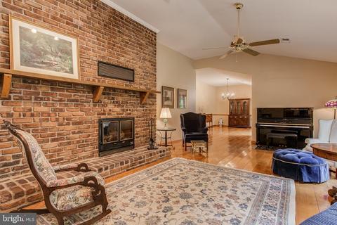 11896 Mountain Ash Rd, Clear Spring, MD 21722 photo 4