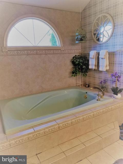 67 E Water St, Smithsburg, MD 21783 photo 12