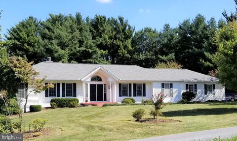 67 E Water St, Smithsburg, MD 21783 photo 1