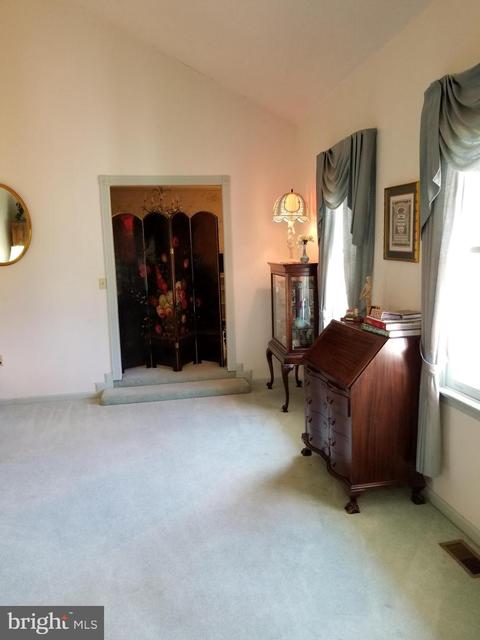 67 E Water St, Smithsburg, MD 21783 photo 9