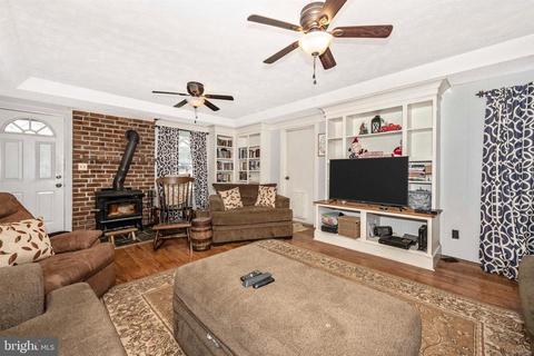 14429 Macafee Hill Rd, Cascade, MD 21719 photo 8