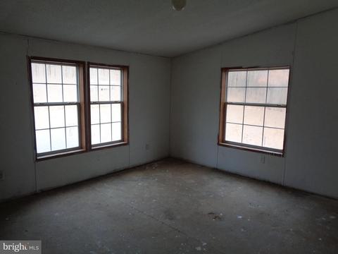 3321 Hoffmans Inn Rd, Hancock, MD 21750 photo 9