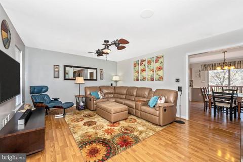 45 Amanda Dr, Smithsburg, MD 21783 photo 4