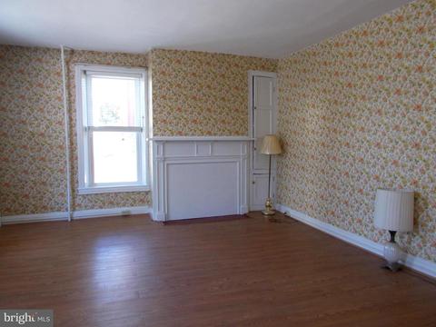 102 Cumberland St, Clear Spring, MD 21722 photo 4