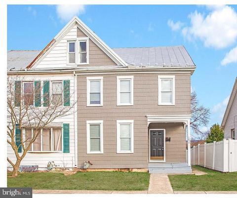 1050 Corbett St, Hagerstown, MD 21740 photo 1