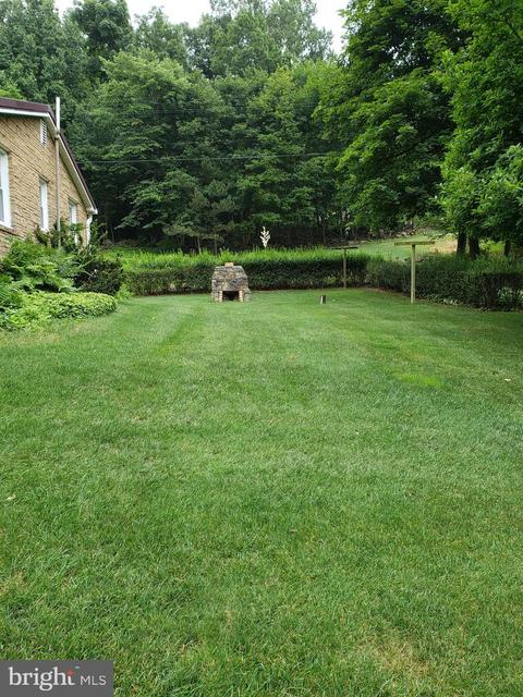 14207 Ritchie Rd, Cascade, MD 21719 photo 2