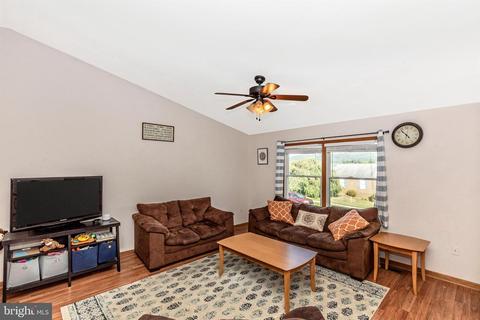56 Byron Dr, Smithsburg, MD 21783 photo 8