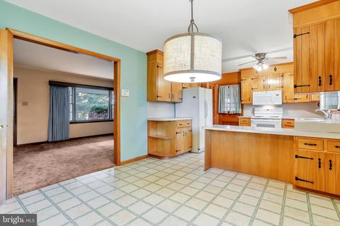 12516 Ashton Rd, Clear Spring, MD 21722 photo 9