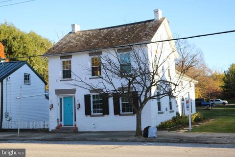 24 E Water St, Smithsburg, MD 21783 photo 1