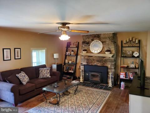 14911 Rufus Wilson Rd, Clear Spring, MD 21722 photo 3