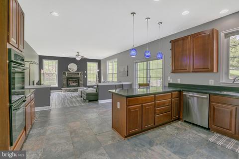 10304 Easterday Ct, Hagerstown, MD 21742 photo 16
