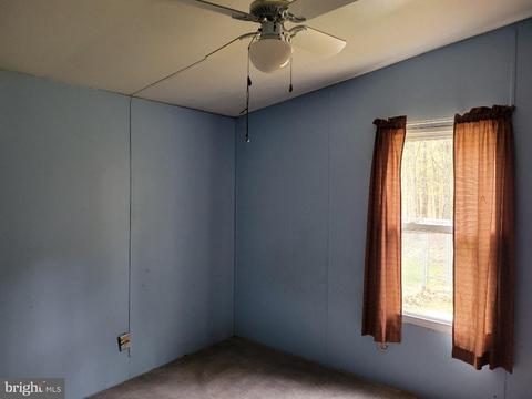 3045 Mann Rd, Hancock, MD 21750 photo 3