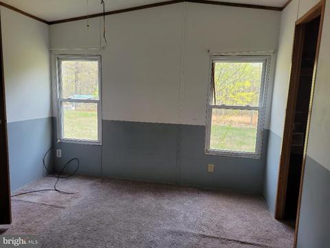3045 Mann Rd, Hancock, MD 21750 photo 2