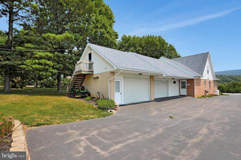 12816 Bikle Rd, Smithsburg, MD 21783 photo 2