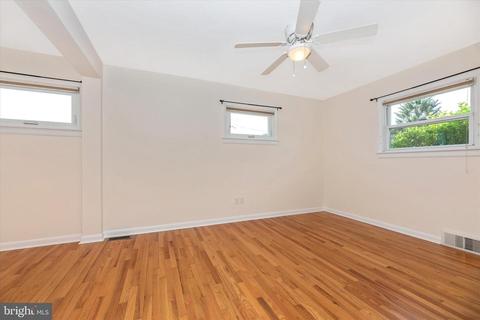 21930 Holiday Dr, Smithsburg, MD 21783 photo 17