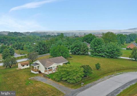 16507 Ruby Cir, Hagerstown, MD 21740 photo 2