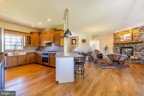 11710 Big Spring Rd, Clear Spring, MD 21722 photo 5