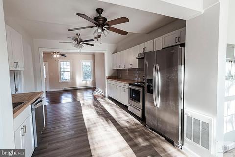 30 32 34 S Main St, Smithsburg, MD 21783 photo 12