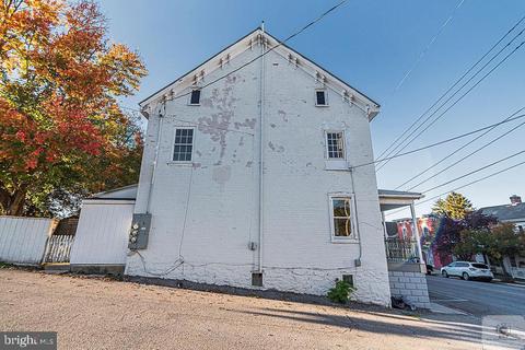 30 32 34 S Main St, Smithsburg, MD 21783 photo 5