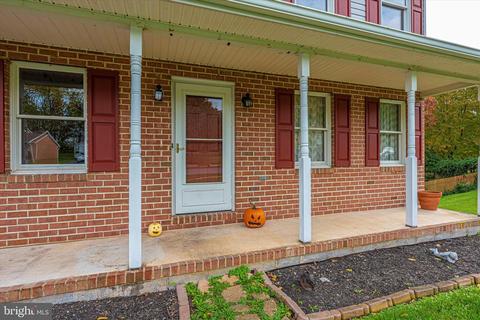 95 Byron Dr, Smithsburg, MD 21783 photo 2