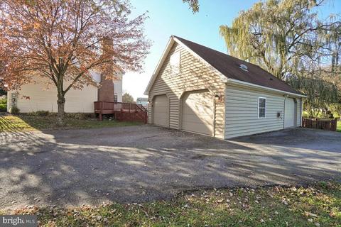 13402 Wellspring Dr, Hagerstown, MD 21740 photo 4