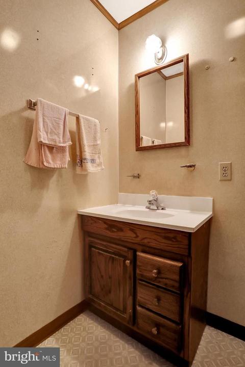 14014 Hollow Rd, Hancock, MD 21750 photo 49