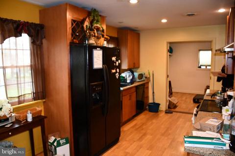22116 Pikeside Dr, Smithsburg, MD 21783 photo 11