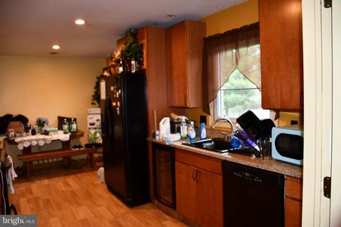 22116 Pikeside Dr, Smithsburg, MD 21783 photo 8