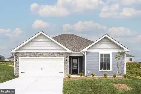 10013 Roulette Dr, Hagerstown, MD 21740