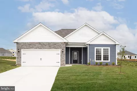 9958 Roulette Dr, Hagerstown, MD 21740