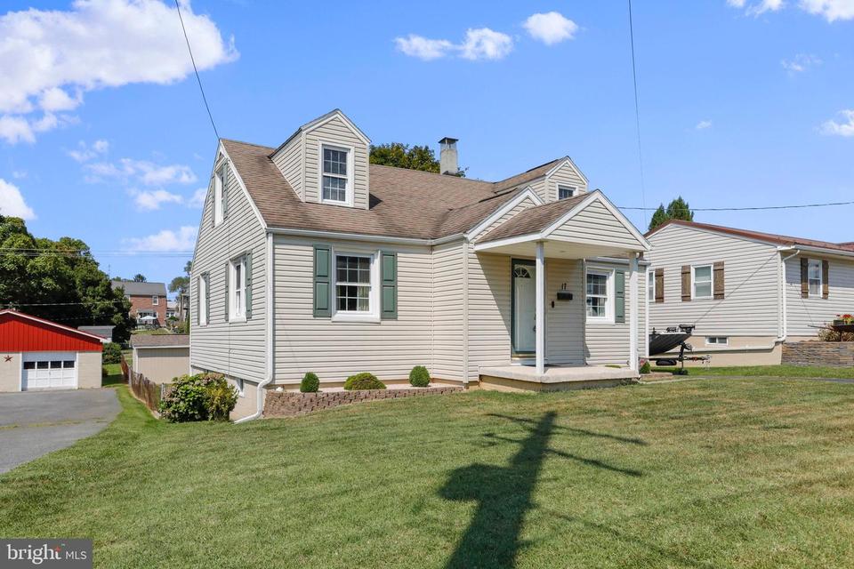  17 E Sunset Ave, Williamsport, MD 21795 photo 2