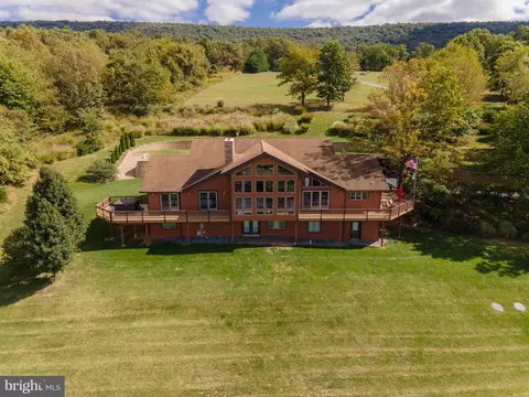 11405 Crystal Falls Dr, Smithsburg, MD 21783