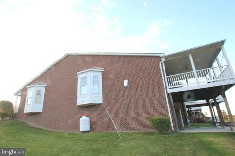 2 Eckstine Ct, Smithsburg, MD 21783 photo 2