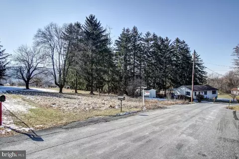 25311 Gardner Ave, Cascade, MD 21719 photo 2