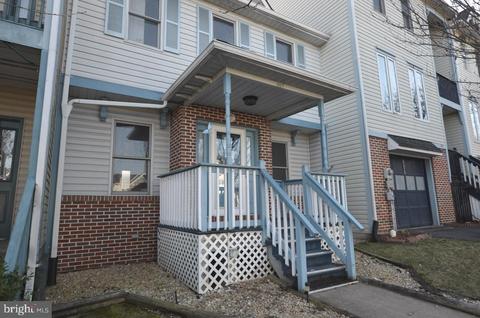 607 Knightsbridge Dr, Hagerstown, MD 21740