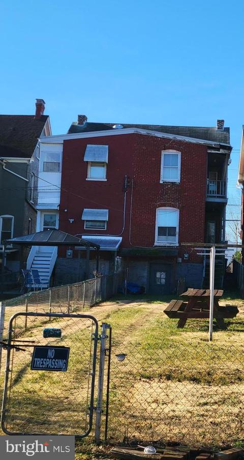 116 E Baltimore St, Hagerstown, MD 21740 photo 2