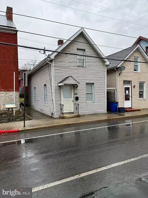 241 Locust St N, Hagerstown, MD 21740