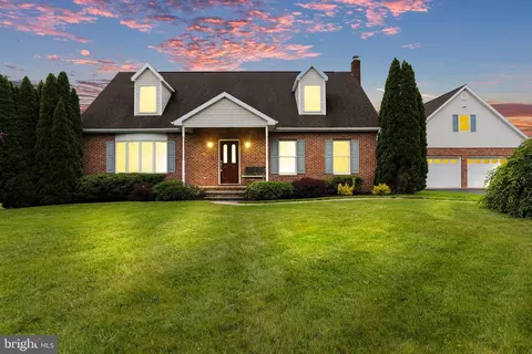 11814 Paden Ave, Smithsburg, MD 21783