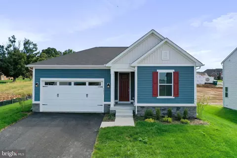 9851 Ripple Dr, Williamsport, MD 21795