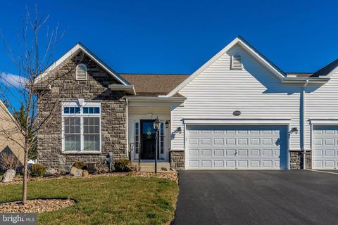 17989 Constitution Cir, Hagerstown, MD 21740
