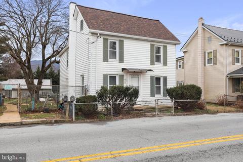 73 W Water St, Smithsburg, MD 21783