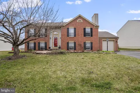 10725 Timothy Dr, Williamsport, MD 21795