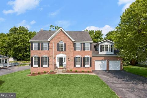 413 Thames St, Hagerstown, MD 21740