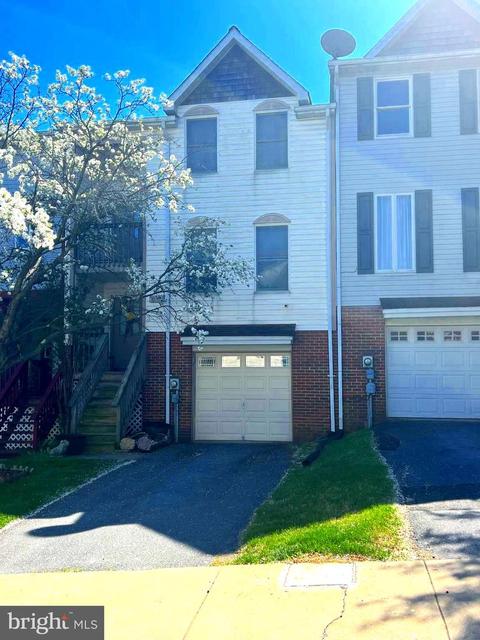 611 Picadilly Dr, Hagerstown, MD 21740
