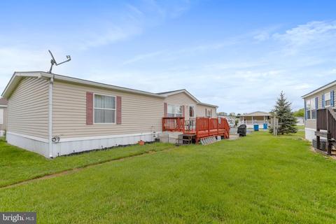 16840 Longfellow Ct, Hagerstown, MD 21740